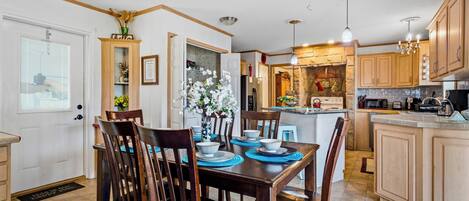 お食事