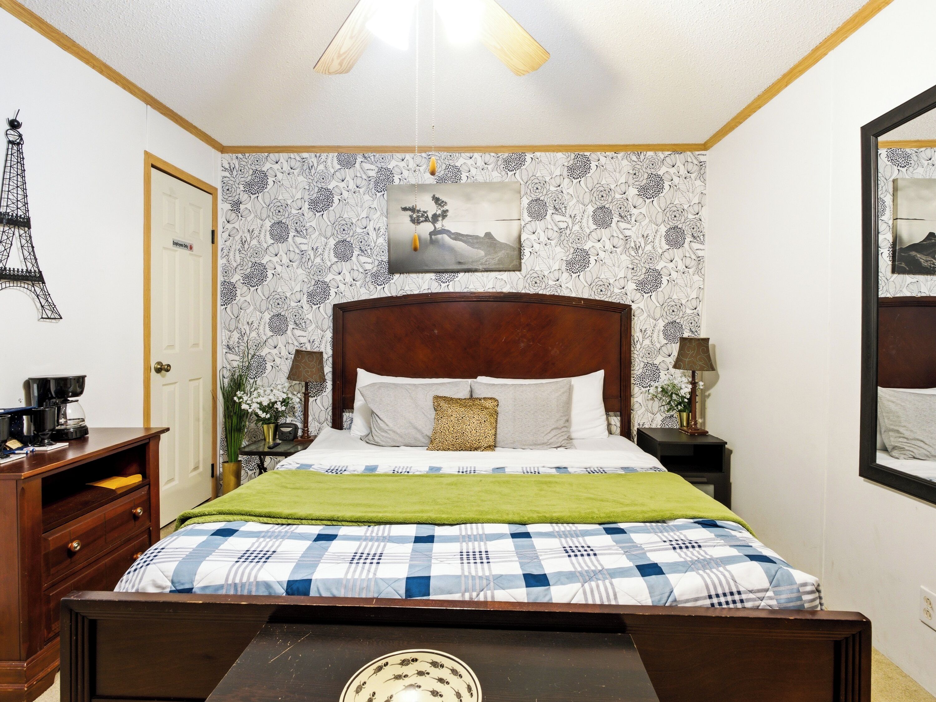 House, Patio, Garden View | Iron/ironing board, WiFi (free)