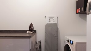 Luokittelematon kuva, 5 kautta 38, painike
