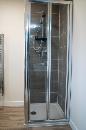 Bathroom - 3 Bedroom House, Sleeps 6 With Parking and Garden (Sheffield)