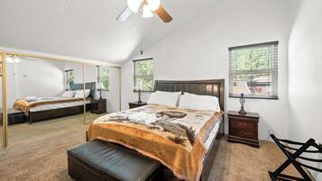 Signature House, 3 Bedrooms, Mountain View | Laptop workspace, iron/ironing board, free WiFi, individually decorated