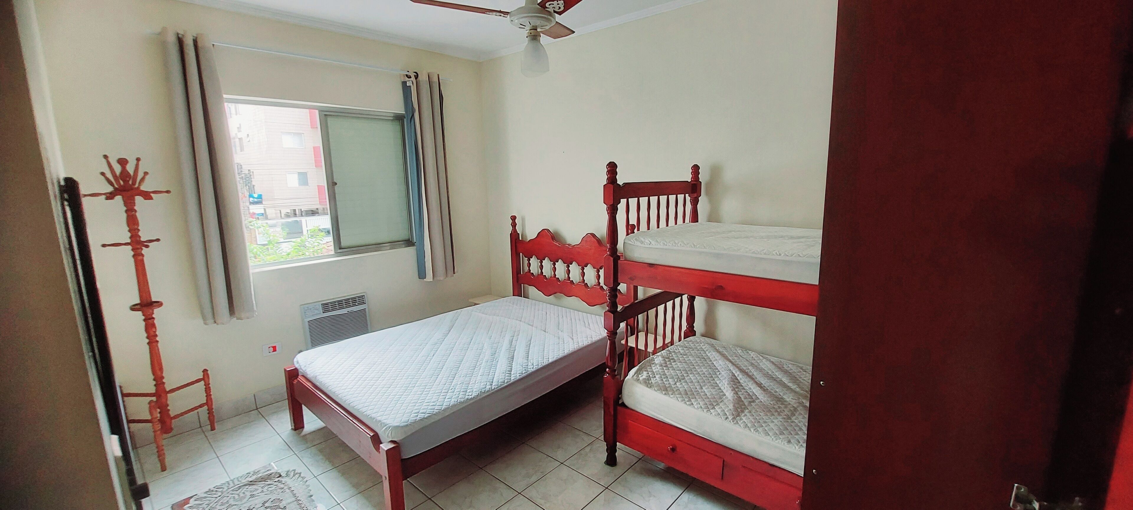 1 bedroom, iron/ironing board, free WiFi