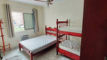 1 bedroom, iron/ironing board, free WiFi