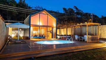 Seasonal outdoor pool