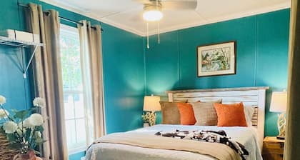 Cozy “SC Oak Tree Cabin” in Chesterfield