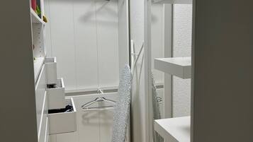 Apartment, 2 Bedrooms, Accessible | Interior