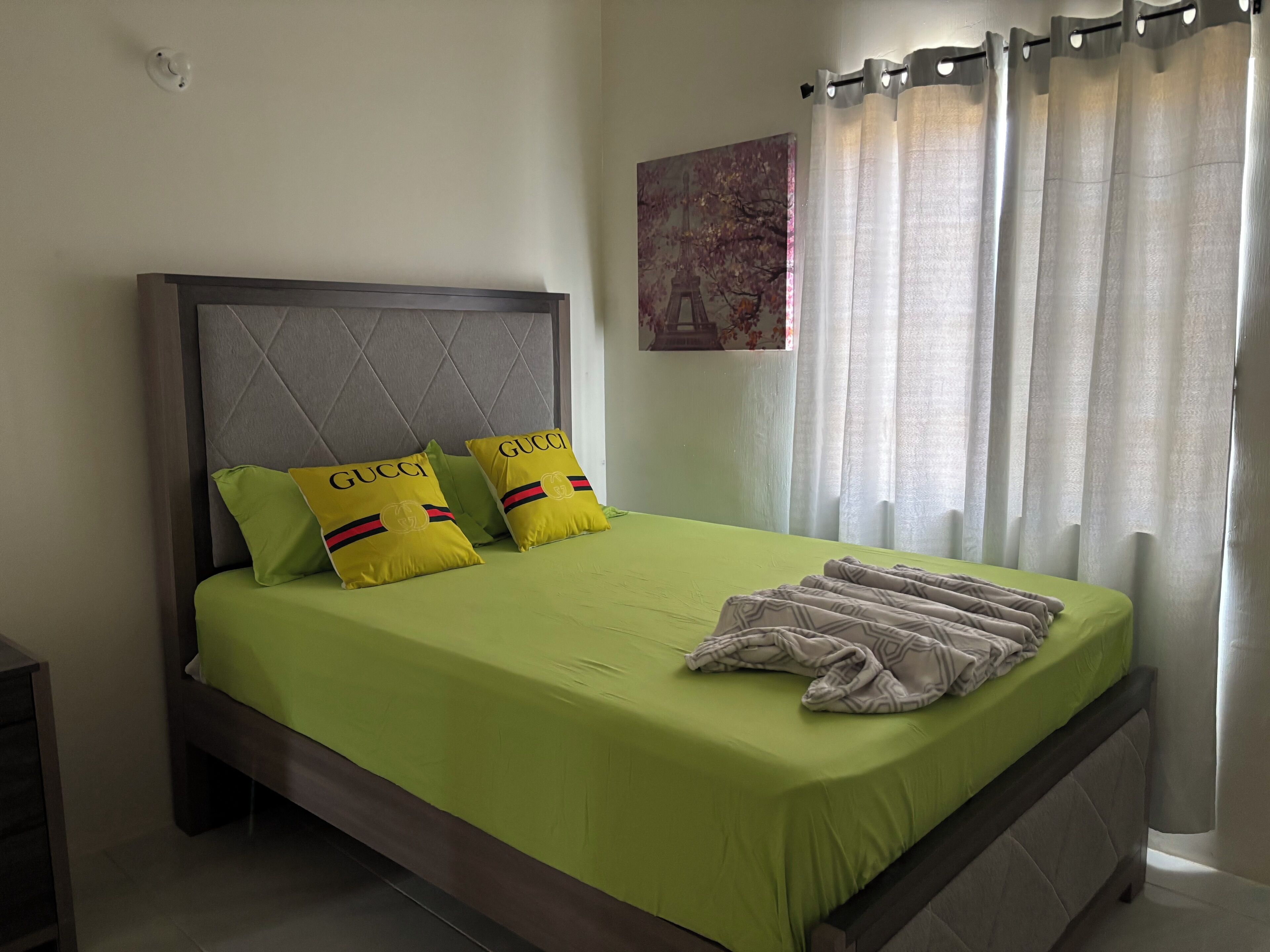 2 bedrooms, WiFi, bed sheets