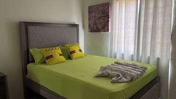 2 bedrooms, WiFi, bed sheets