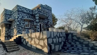 Hariyav Garh Villa