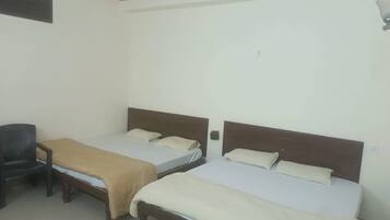 Family Room | Free WiFi