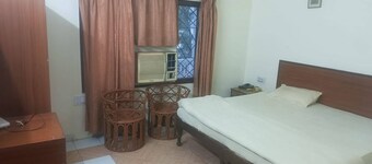 Yland Hotel Khajuraho
