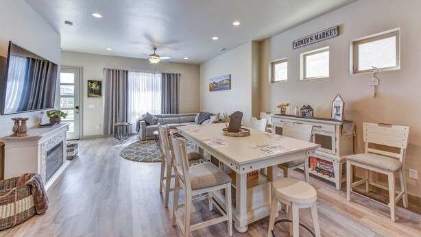 Unclassified image, 1 of 41, button - 8 Min to Dtwn Salida 3 Bed, 3 Bath 2 King Beds (Poncha Springs)