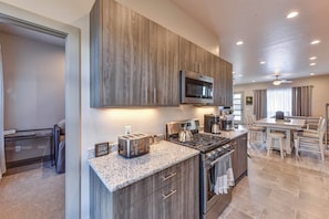 Apartment (3 Bedrooms) | Innenbereich