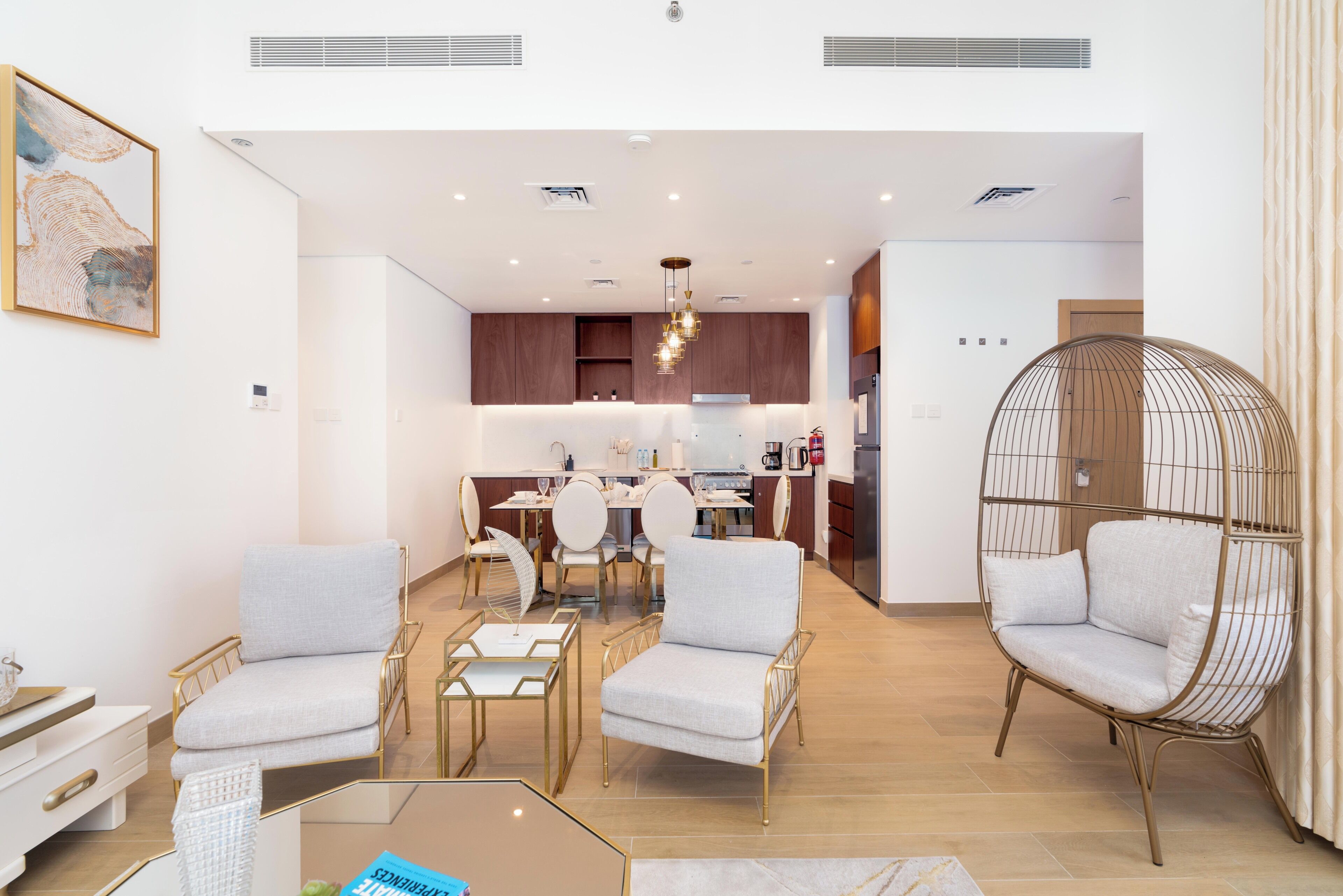 Superior-Apartment, eingeschränkter Meerblick | Wohnbereich