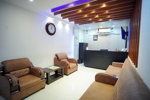 Lobby - SS Suites (Bengaluru)