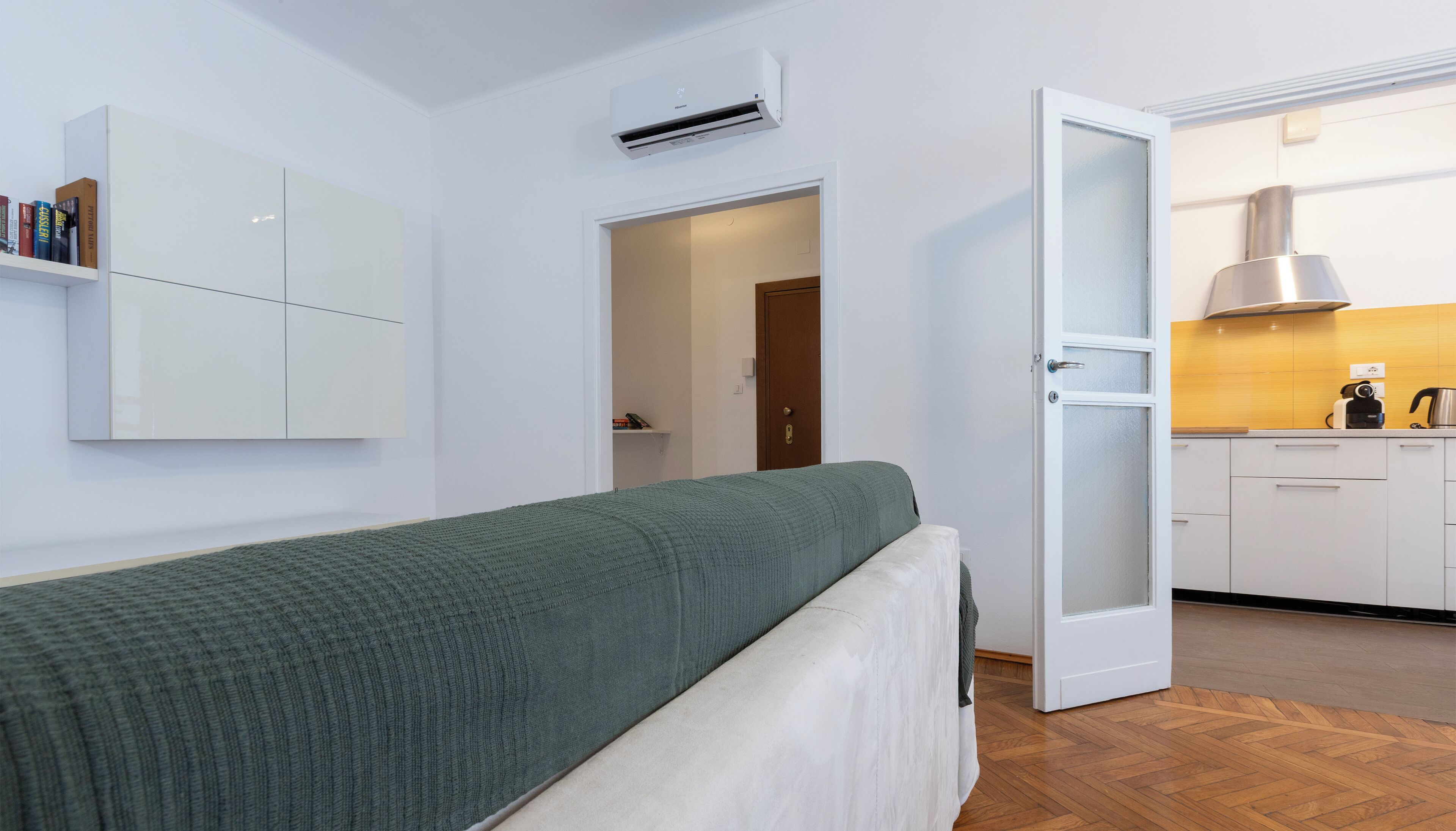 Appartement (1 Bedroom) | Coin séjour | Télévision