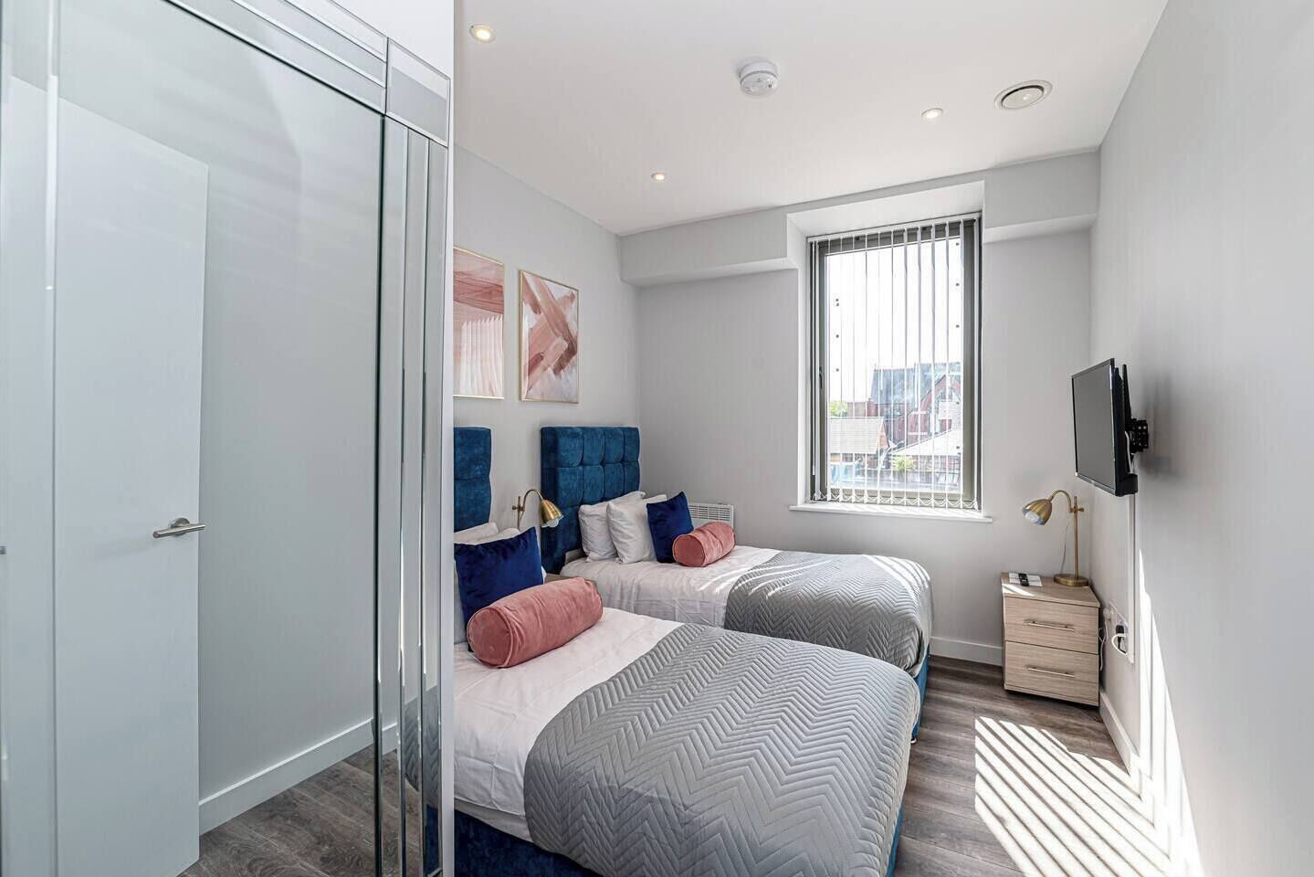 The beds can be made as two singes of one super king. Please request your preferred arrangement when booking. 