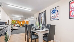 Luokittelematon kuva, 4 kautta 25, painike