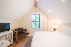 Room - Kalozs Cabin 2 | Hocking Hills, Hot Tub, Game Room (New Plymouth)