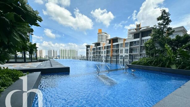 Outdoor pool - Bloomsvale Residence OKR By Dehoz Suites (Kuala Lumpur)