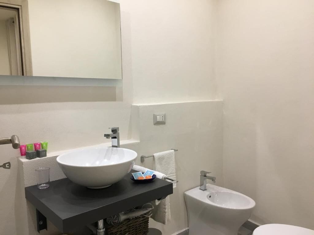 Classic Double Room | Bathroom
