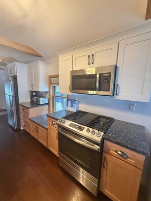 Villa, 1 Bedroom | Private kitchen