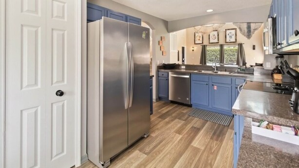 Private kitchen - Attention Star Wars Fans! Amazing 6 Br Pool 6 Bedroom Villa (Kissimmee)
