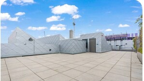 Unclassified image, 3 of 36, button - #20 LuxDigbeth Apt|near Hippodrome Square|Sleeps 6 (Deritend)