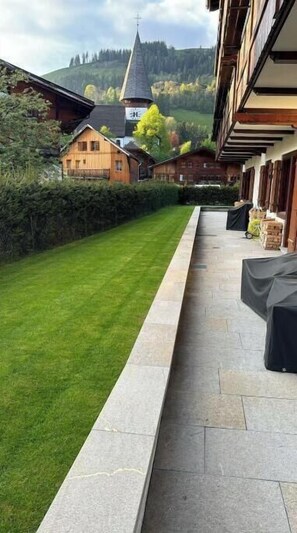 Property grounds - Ground-floor apartment in Saanen (Saanen)