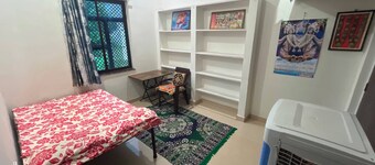 Shree Radha Madhav Homestay Barsana, Mathura, UP For Couples ,Solo ,Family etc.