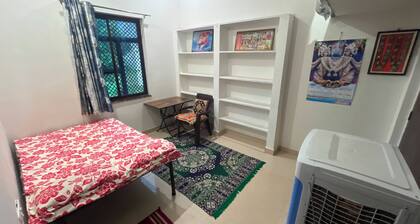 Shree Radha Madhav Homestay Barsana, Mathura, UP For Couples ,Solo ,Family etc.