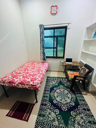 Shree Radha Madhav Homestay Barsana, Mathura, UP For Couples ,Solo ,Family etc.
