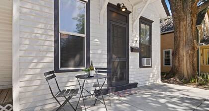 Akin East | Pet-Friendly Furnished Monthly Rental
