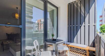 Modern Apt - Free Parking - Fast WiFi - Near Centre