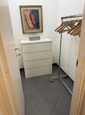 Interior - Romantic House Near the Vatican (St. Peter's Square) (Roma)