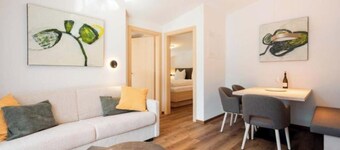Rovina E3 Apartment
