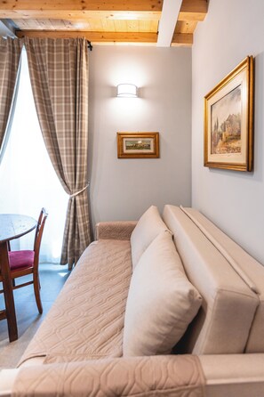Living area - Vrbo Property (Viterbo)