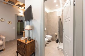 Bathroom - Vrbo Property (Viterbo)