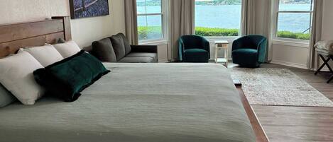 WiFi, bed sheets