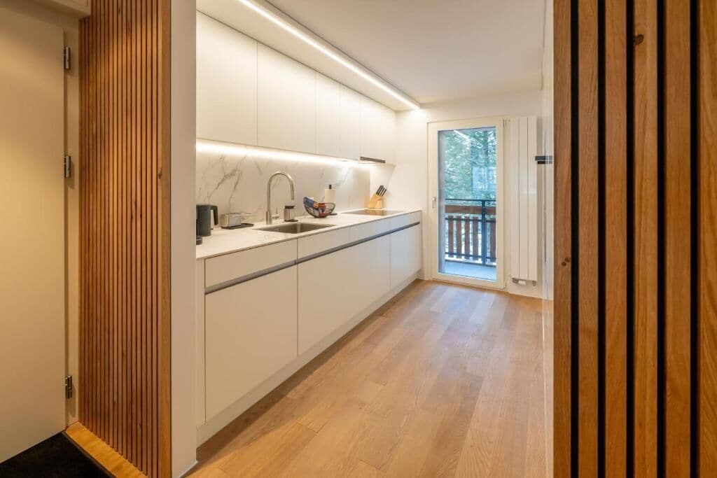 Appartement, balcon, vue ville | Intérieur