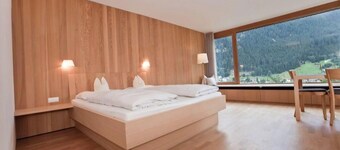 The Bonawinkel Panorama Apartment