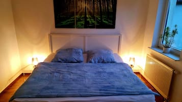 Bügeleisen/Bügelbrett, WLAN, Bettwäsche