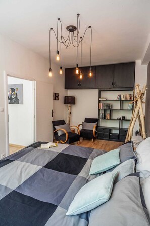 1 chambre, bureau, fer et planche à repasser, Wi-Fi gratuit