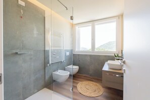 Bathroom - The Circle - Ghisallo (Como)