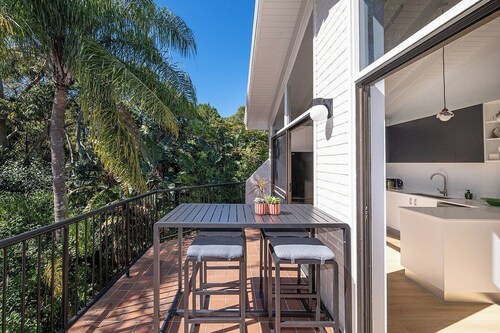 Noosa Heads Pool Escape | 2BR, 800m to Hastings St