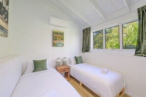 2 chambres, fer et planche à repasser, Wi-Fi gratuit, draps fournis