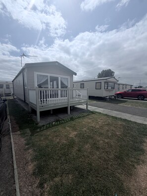 Exterior - Coastfields 8 Berth Holiday Home (Skegness)