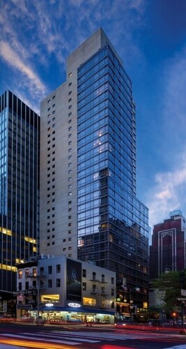 Manhattan | Walkable Midtown Escape | Dining & Broadway