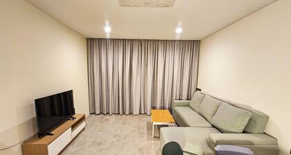 PRIVATE COZY 2 BEDROOM VILLA IN HEART OF KOH TAO