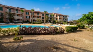 Exterior - Chic Studio with Pool - Vila Verde (1 to 4 people) (Santa Maria)